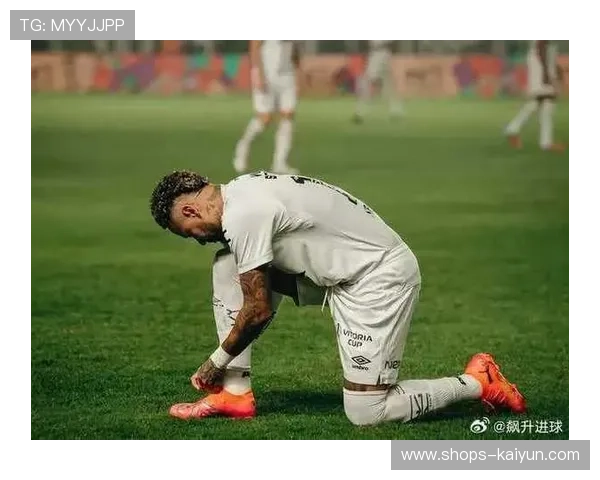 内马尔破门助利雅得新月逆转取胜，内马尔破纪录